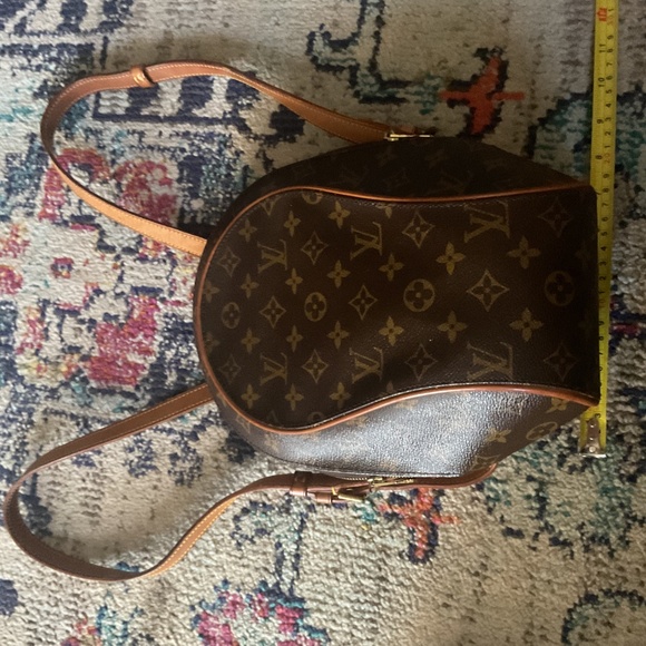 Louis Vuitton Monogram Ellipse Sac a Dos Backpack - Picture 8 of 16